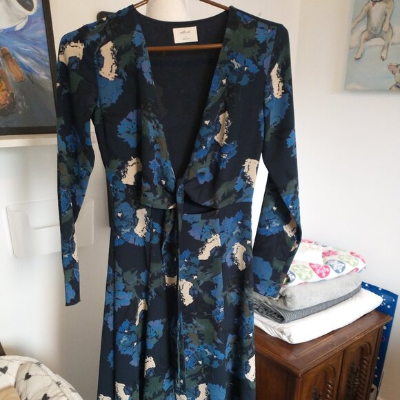 Dress - Picture 12 of 12